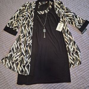 R&M Richards Black and White Geometric Dress